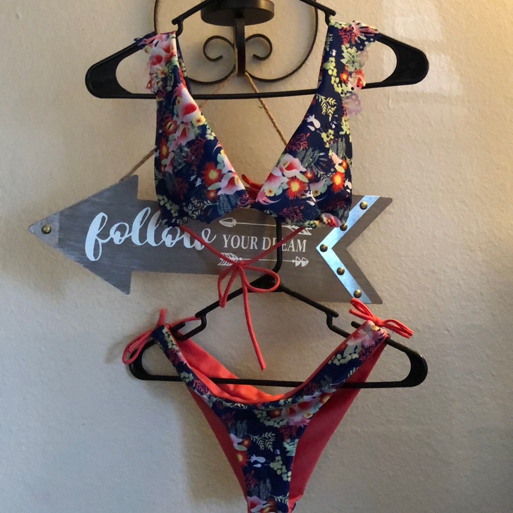 Floral bikini